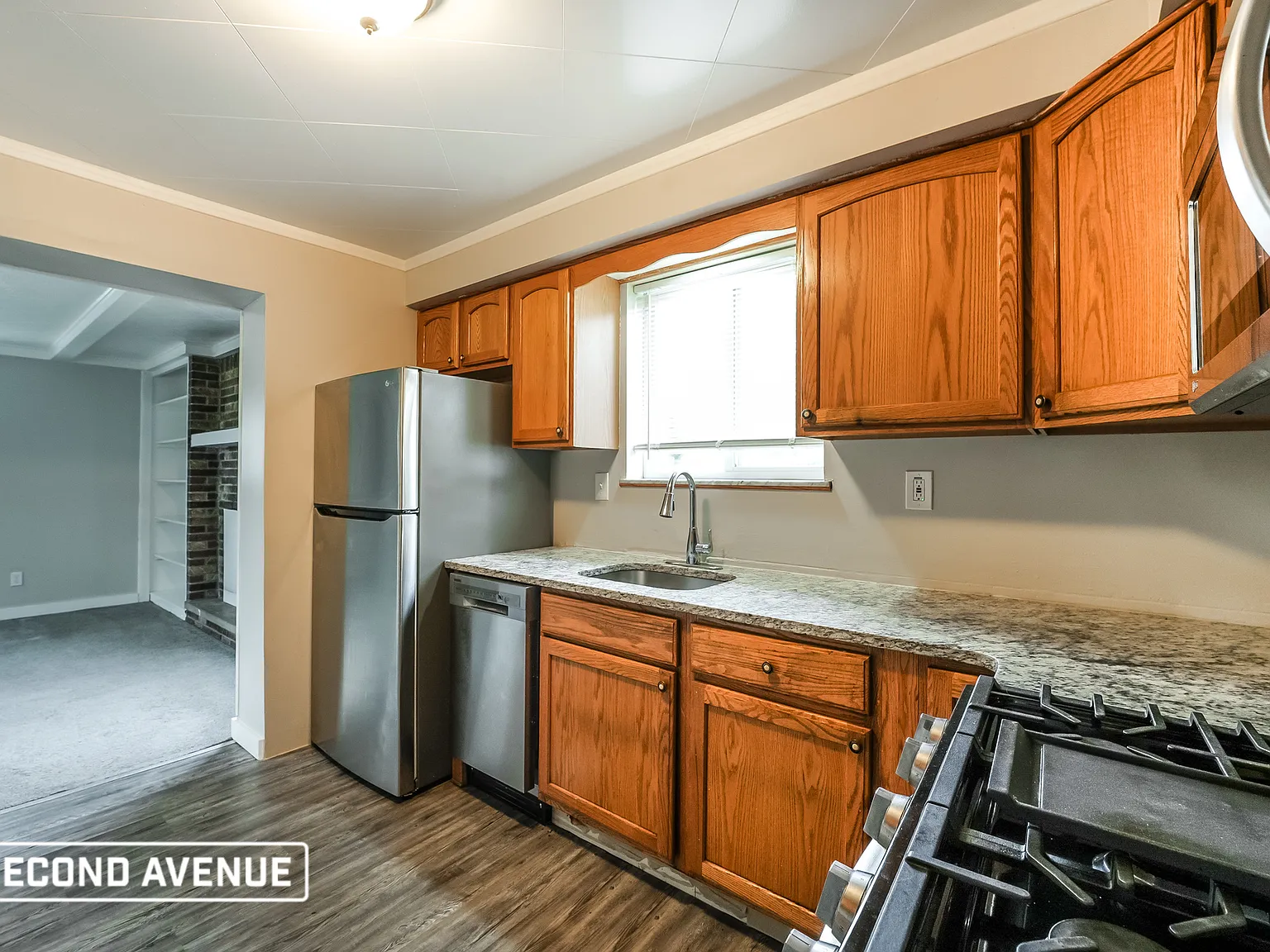 3 bed, 1.0 bath, 1500 sqft, $1,675 — Photo 4