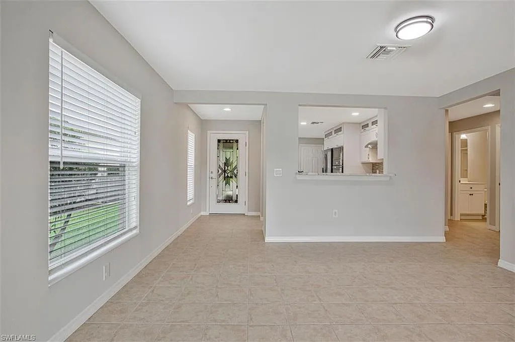 3 bed, 2.0 bath, 1416 sqft, $2,600 — Photo 4