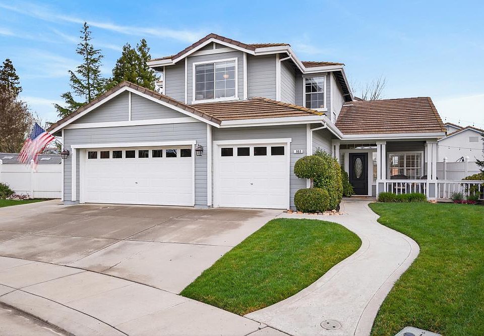 1st image of 903 Walker Pl