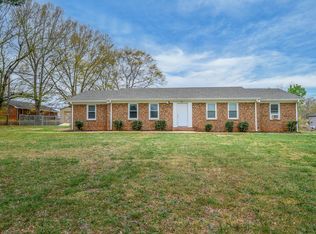 23 Palmetto Dr, Inman, SC 29349