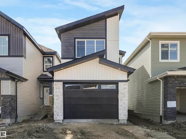 756 32nd St NW, Edmonton, AB T5W 4R8