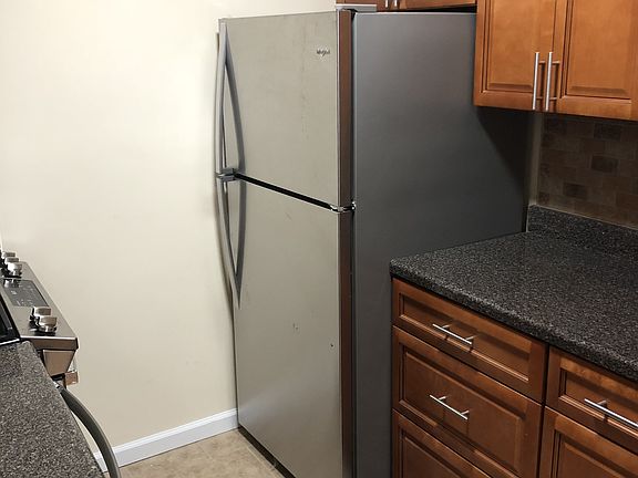 5th image of 16 Waldron Ave APT 12B