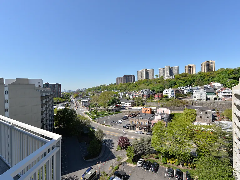 1077 River Rd #Penthouse 6 — Photo 18