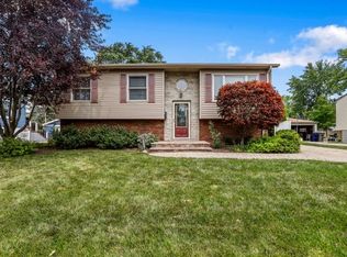 8842 W 147th St, Orland Park, IL 60462