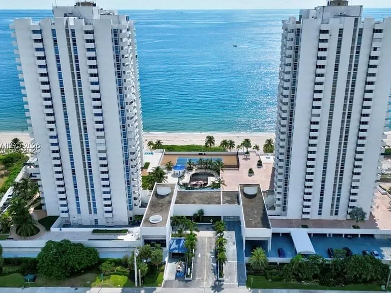 1370 S Ocean Blvd #1506 — Photo 1