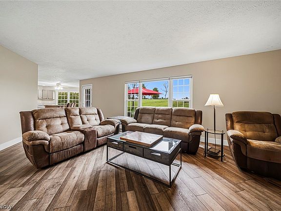5th image of 14751 Aspen Hills Ln