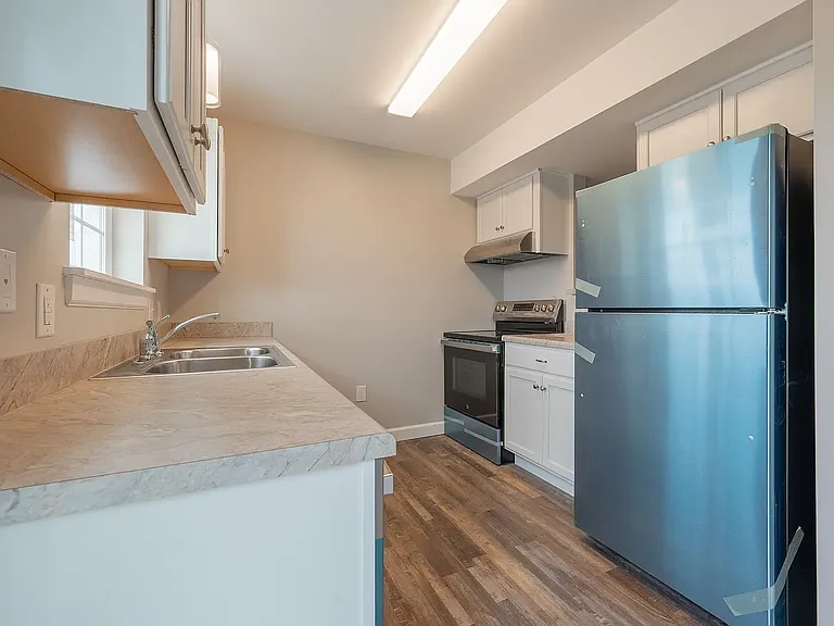 755 Fairview Rd #G — Photo 15