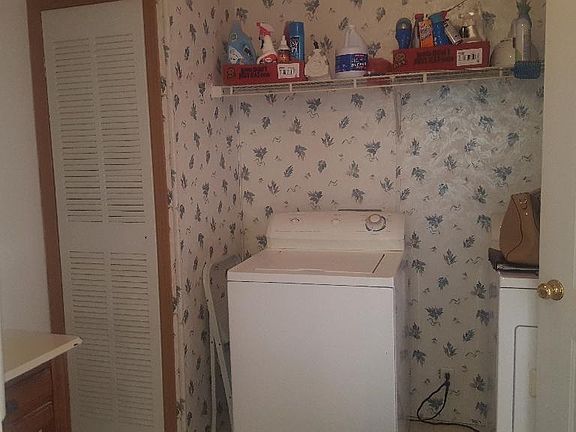 5th image of 56669 Appleblossom Dr