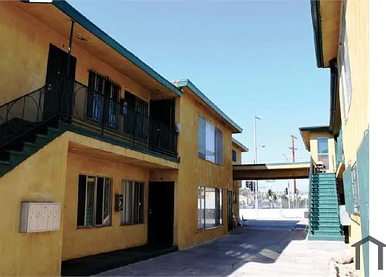 1935 Obama Blvd #4 — Photo 2