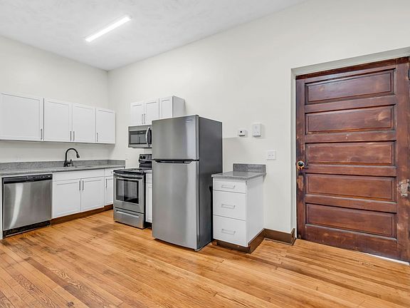 4th image of 1848 E 89th St #102