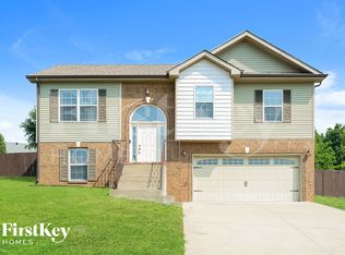 1145 Stillwood Dr, Clarksville, TN 37042