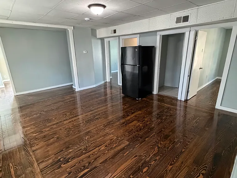 766 Plymouth Ave #2W — Photo 9