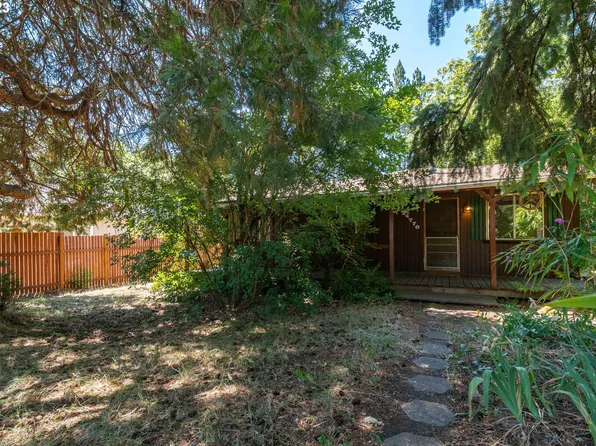 24770 Warthen Rd, Elmira, OR 97437