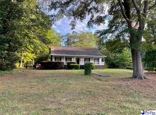 101 Peachtree Dr, Cheraw, SC 29520