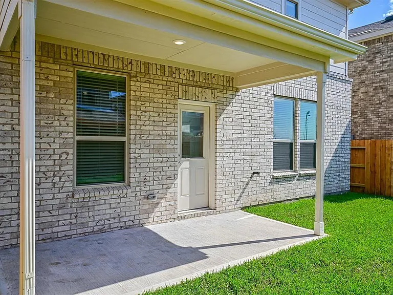 1005 Greenshank Dr — Photo 24