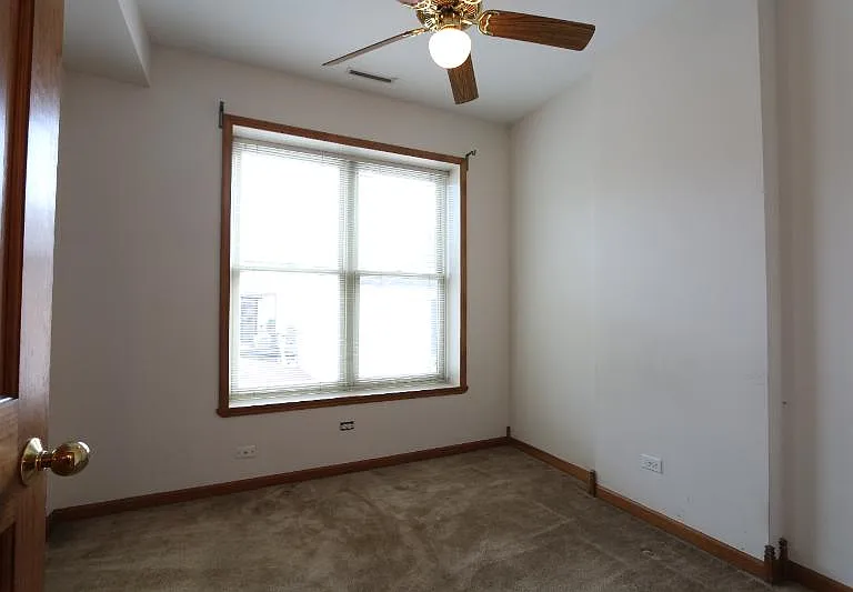 1257 W Flournoy St #2R — Photo 25