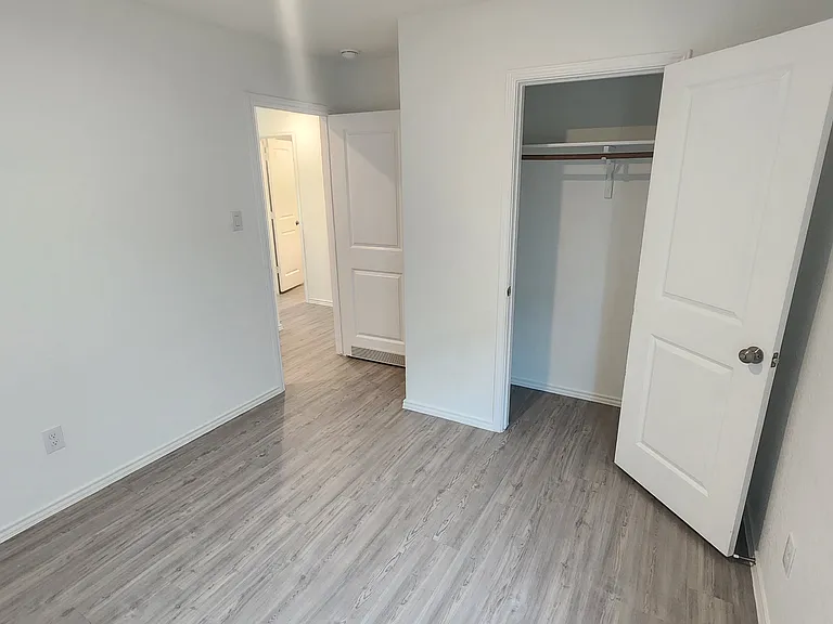 2815 Charpak Dr — Photo 19