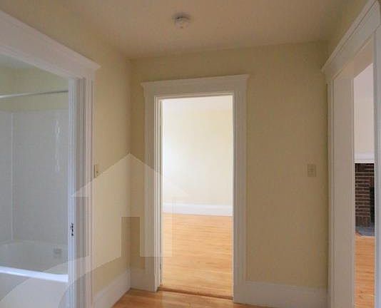 4th image of 6 Craigie Cir APT 33