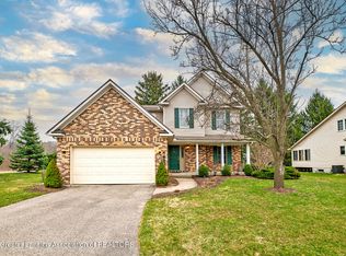 5490 Martinique Cir, East Lansing, MI 48823