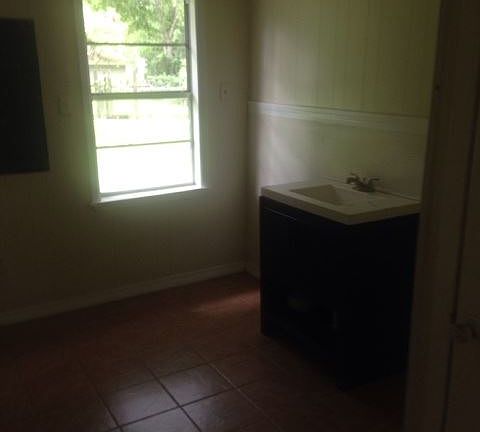 3rd image of 8517 Meadowdale Pl