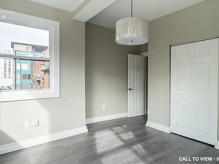 484 Main St E #1 — Photo 10