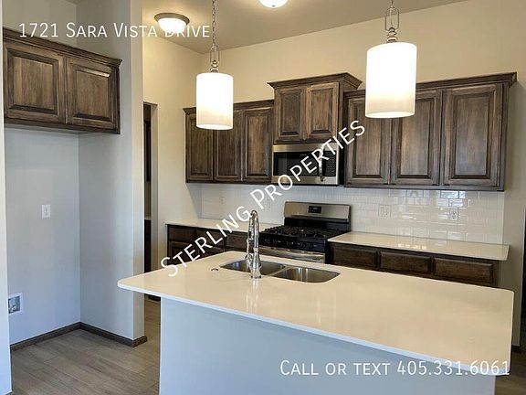 4th image of 1721 Sara Vista Dr