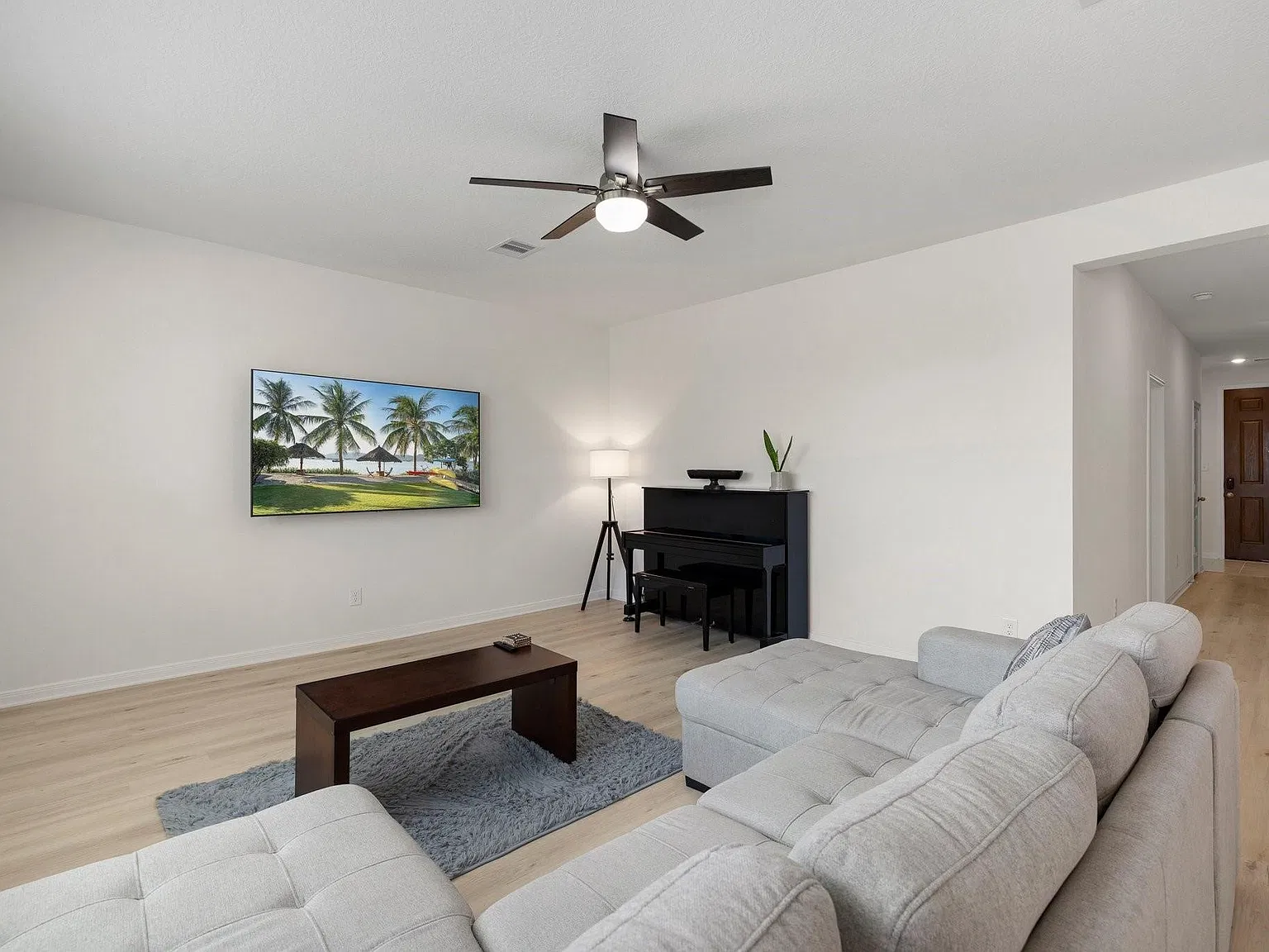 3 bed, 1836 sqft, $2,300 — Photo 3