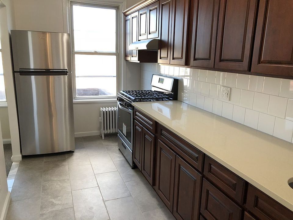 1st image of 1953 77th St