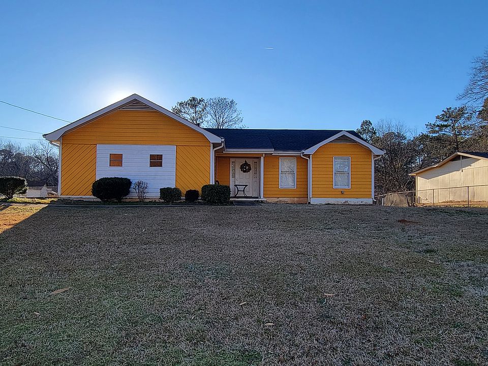 1st image of 3885 Maggie Dr SE