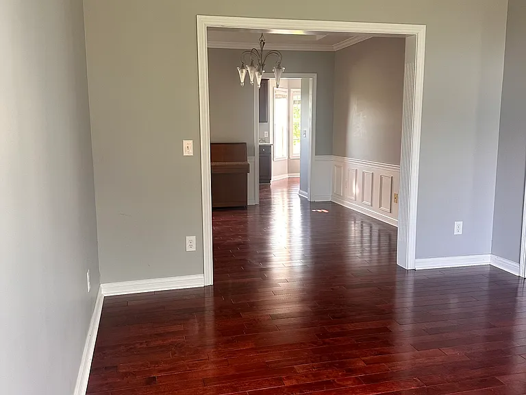 605 Mannington Pl — Photo 10