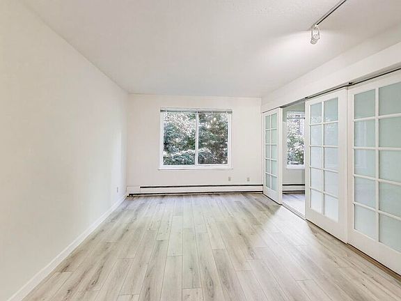 3rd image of 1737 Jackson St APT 303