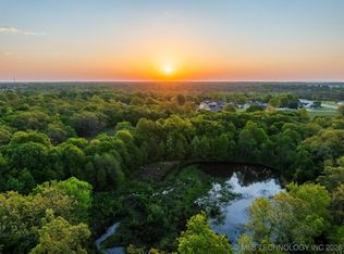 125 E Southbrook Ave, Okmulgee, OK 74447