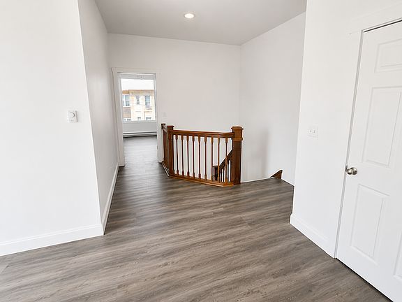 3rd image of 308 Hill St #2