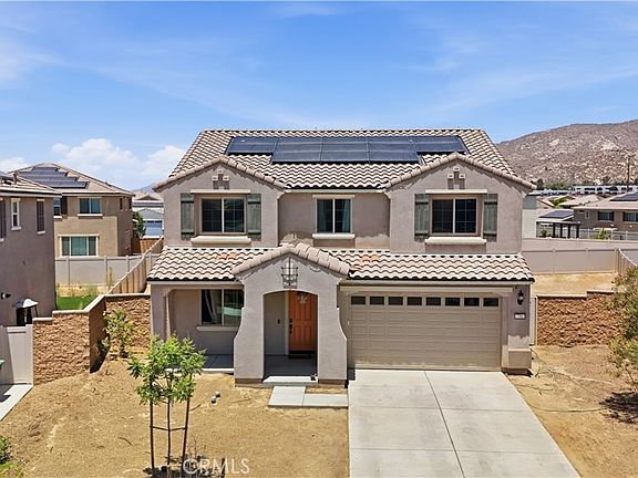 4th image of 756 Green Ct