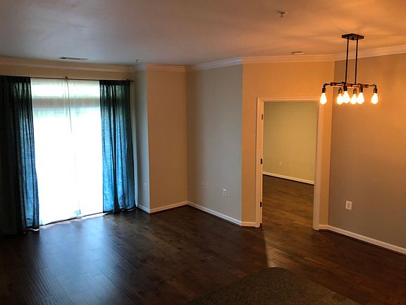 2nd image of 2321 25th St S APT 108