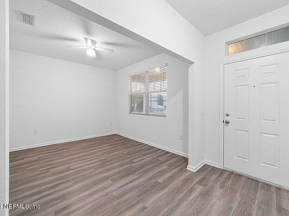 4th image of 4209 ROLLING BROOK Court