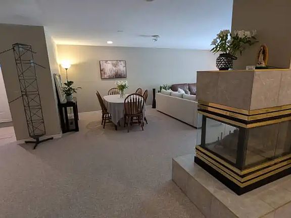 3rd image of 2221 Tanager Pl #1A