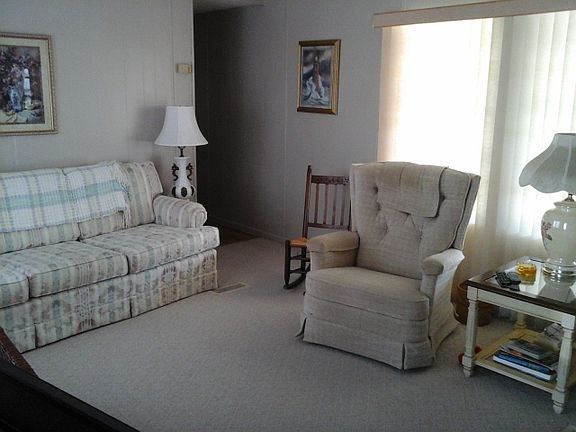 5th image of 339 Blackburn Blvd