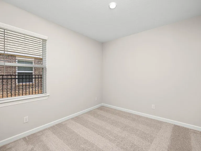 6015 Diamond Leaf Ct — Photo 11