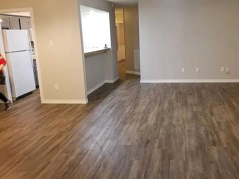 807 Saint Paul Ct — Photo 10