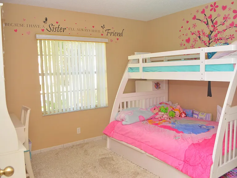 4951 SW 152nd Ave — Photo 12