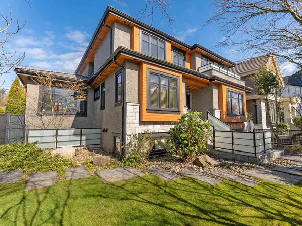 1041 W 58th Ave, Vancouver, BC V6P 1V9