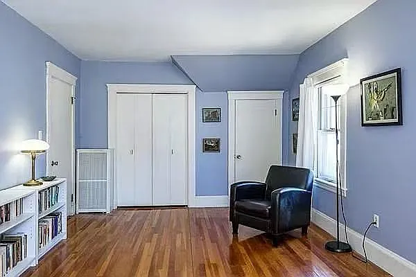 3 bed, 1.5 bath, 1936 sqft, $6,000 — Photo 4