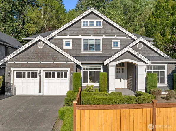 2424 108th Avenue NE, Bellevue, WA 98004