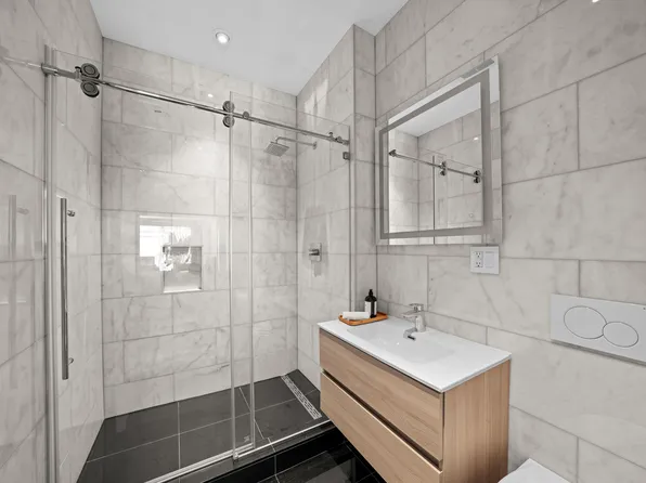 256 West 88th Street PARLOR image 14 of 14