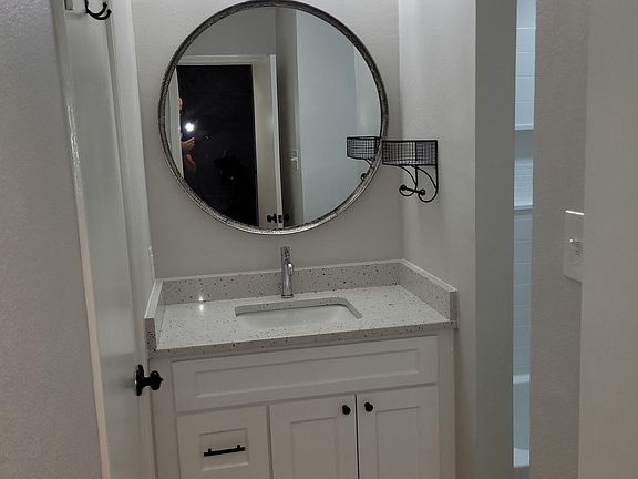 5th image of 2609 Oakmont Ct