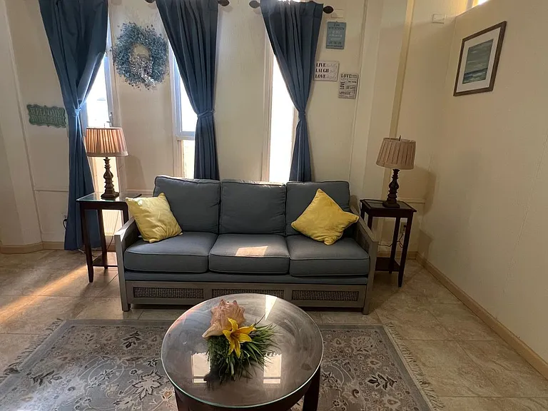 Suite 3 Raphune NEW — Photo 3