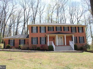4036 Roop Rd, New Windsor, MD 21776