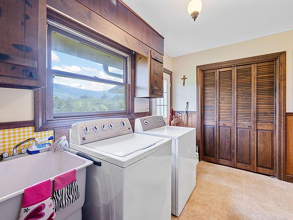 30th image of this home