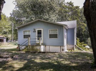 58039 Oak Park Rd, Three Rivers, MI 49093